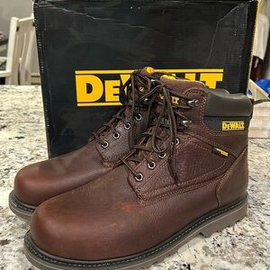 NIB DeWalt Steel Toed Work Boots Size 13W